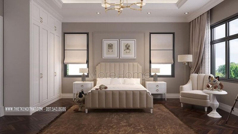 Phòng ngủ của gia chủ được nâng tầm với một tủ quần áo âm tường gỗ tự nhiên có màu trắng trang nhã, tinh tế và giúp tiết kiệm diện tích không gian căn phòng.